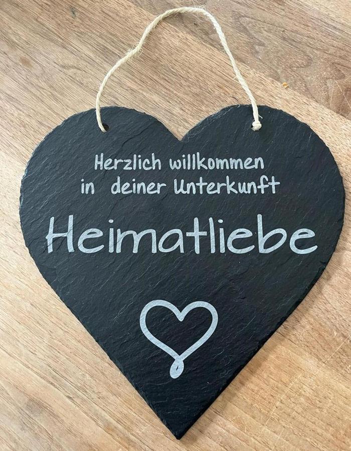 Schoene Ferienwohnung 2,5 Zimmer In Stadtnaehe Mit Eigenem Hofgarten Balingen Eksteriør bilde